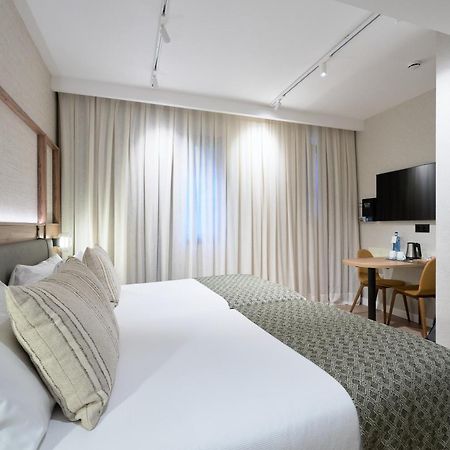 Catalonia Sagrada Familia Hotel Barcelona Bagian luar foto