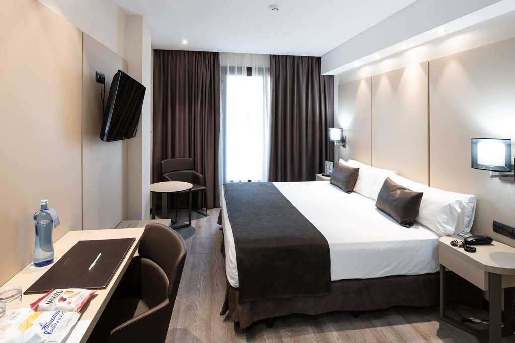 Catalonia Sagrada Familia Hotel Barcelona Ruang foto