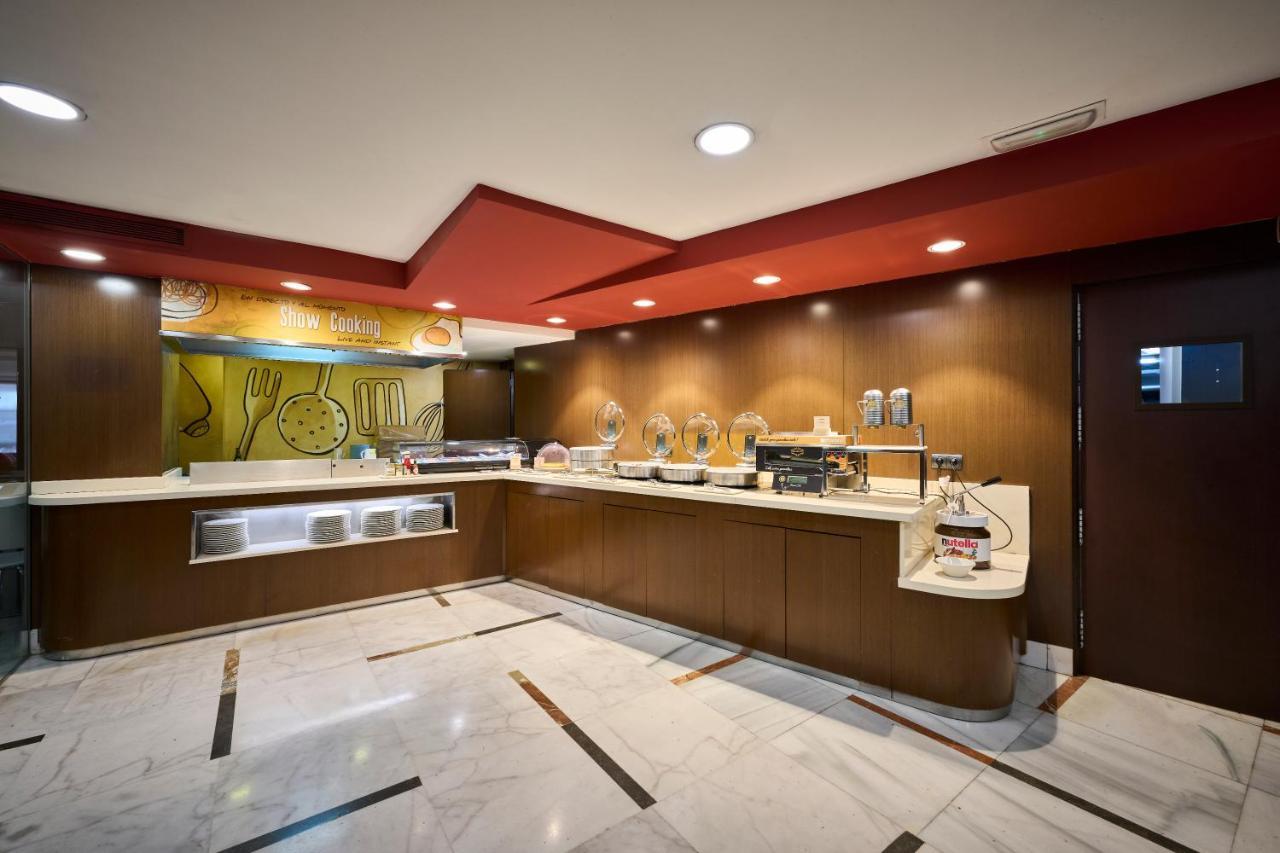 Catalonia Sagrada Familia Hotel Barcelona Bagian luar foto