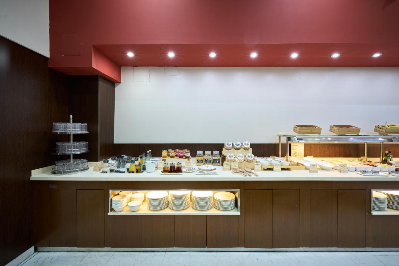 Catalonia Sagrada Familia Hotel Barcelona Bagian luar foto