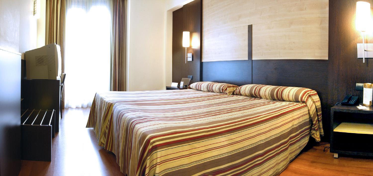 Catalonia Sagrada Familia Hotel Barcelona Ruang foto