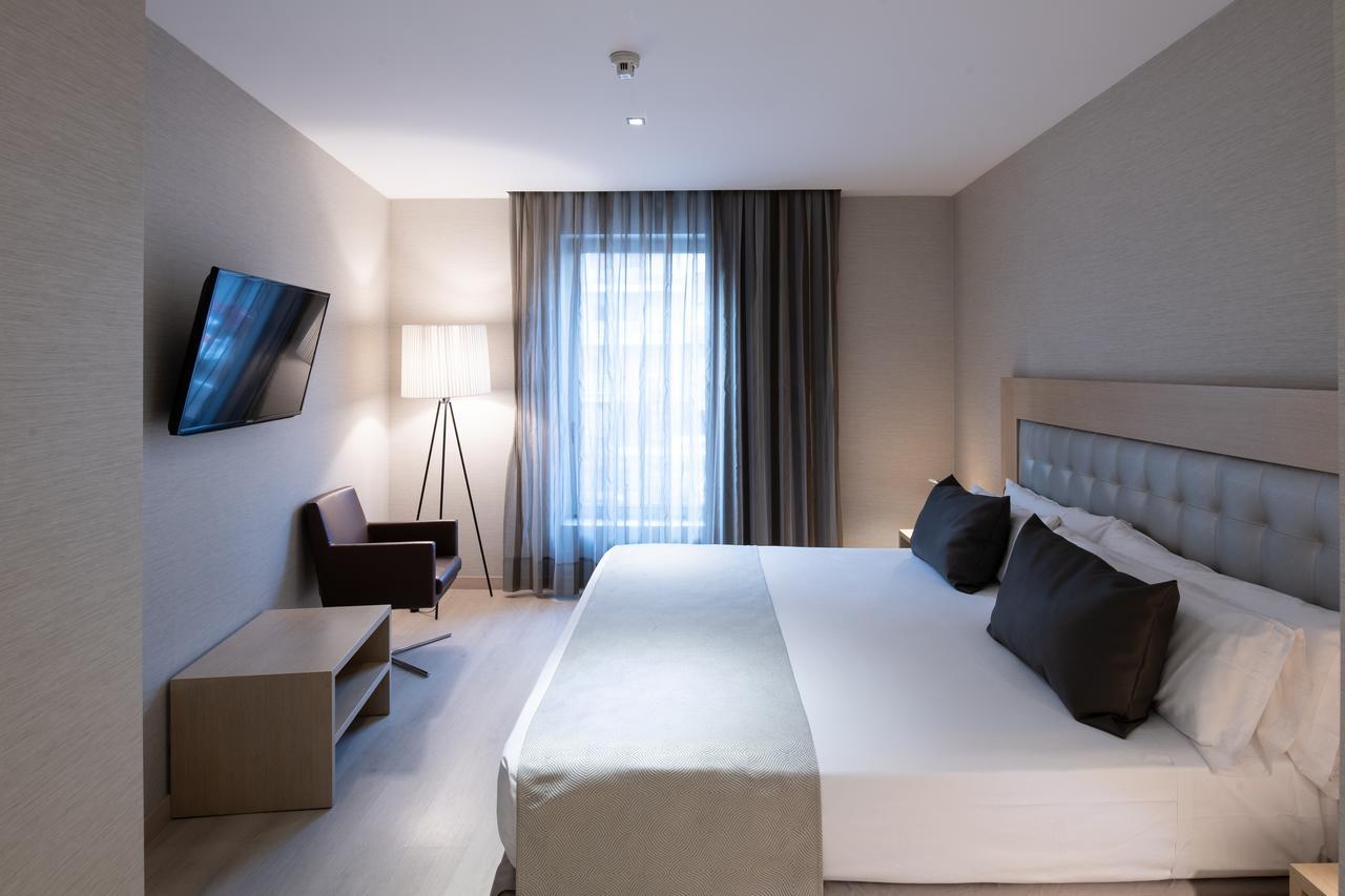 Catalonia Sagrada Familia Hotel Barcelona Bagian luar foto