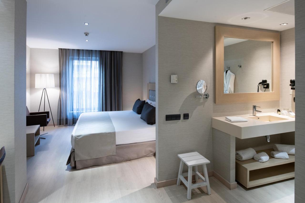 Catalonia Sagrada Familia Hotel Barcelona Bagian luar foto