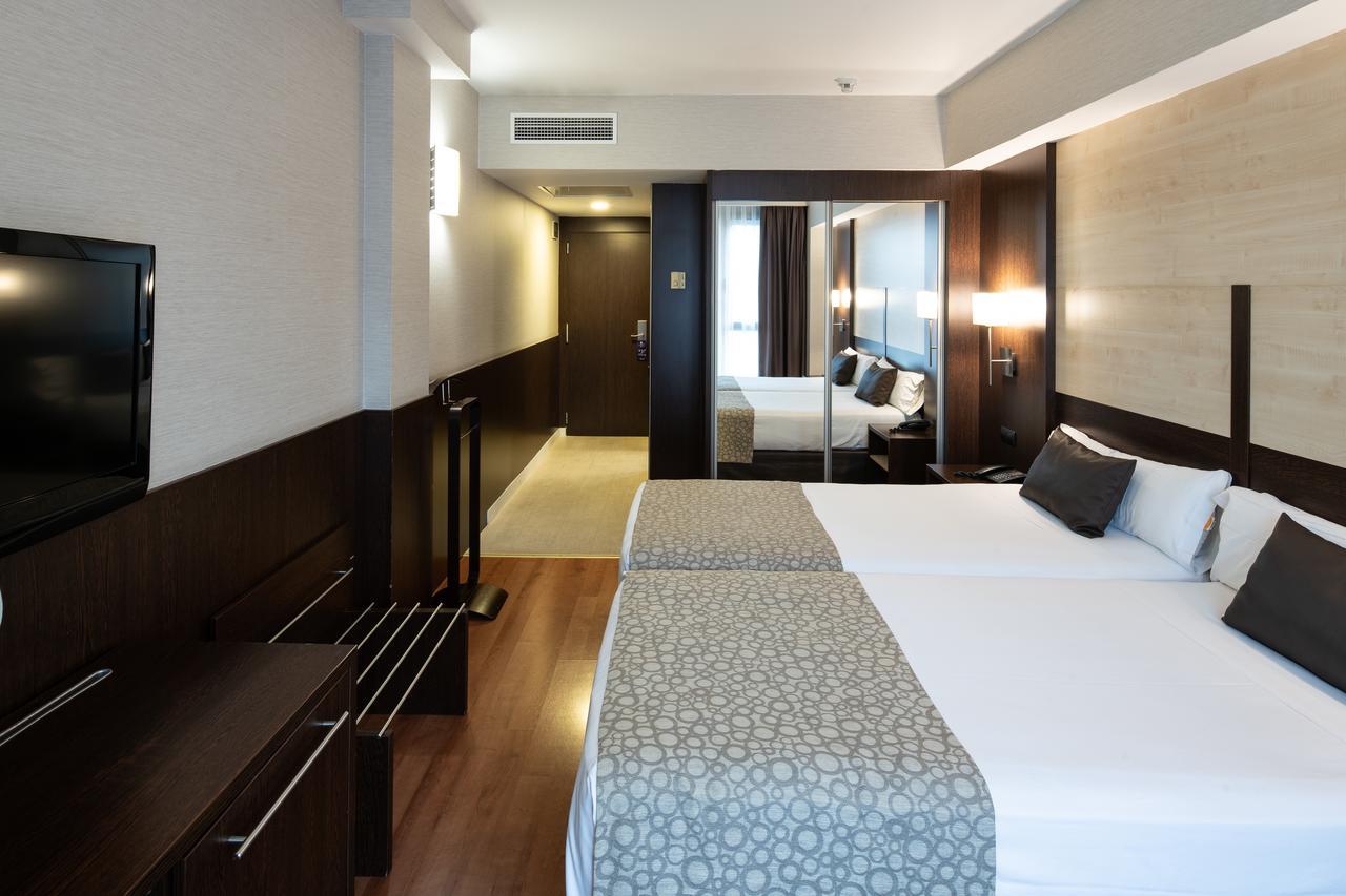 Catalonia Sagrada Familia Hotel Barcelona Bagian luar foto