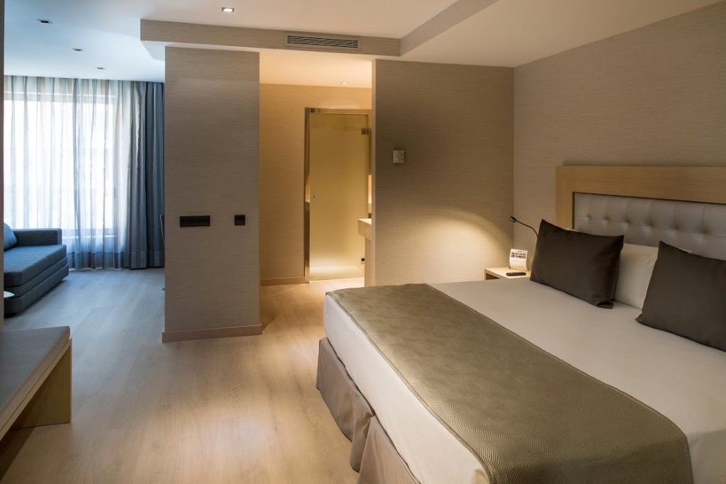 Catalonia Sagrada Familia Hotel Barcelona Bagian luar foto