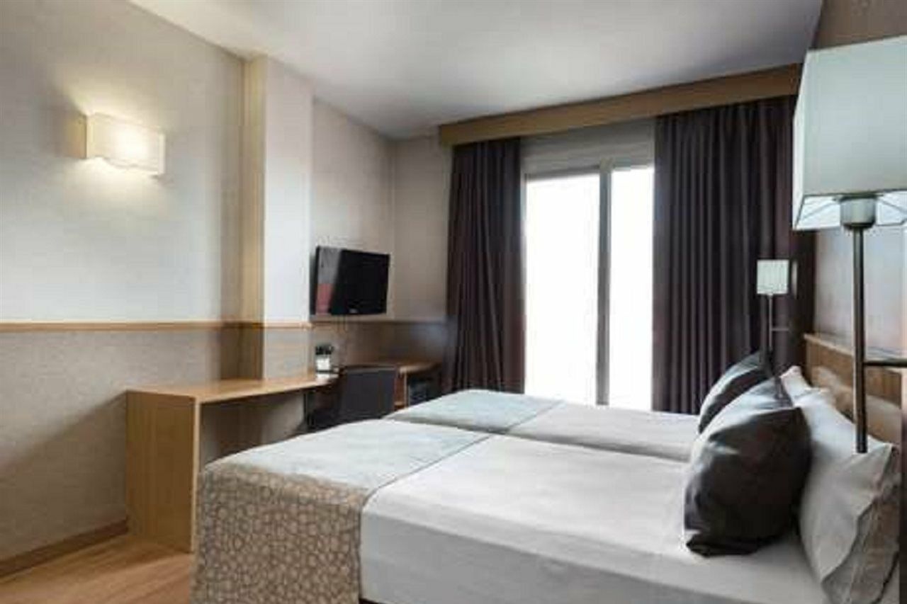 Catalonia Sagrada Familia Hotel Barcelona Bagian luar foto