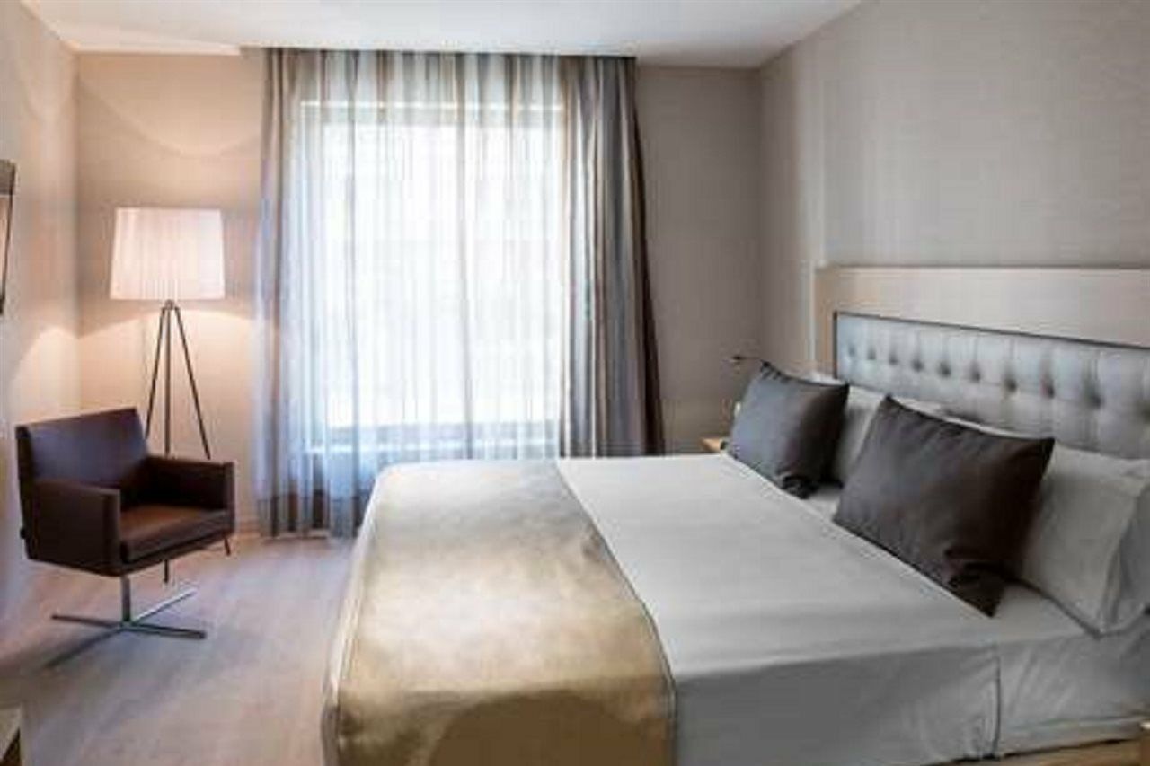 Catalonia Sagrada Familia Hotel Barcelona Bagian luar foto