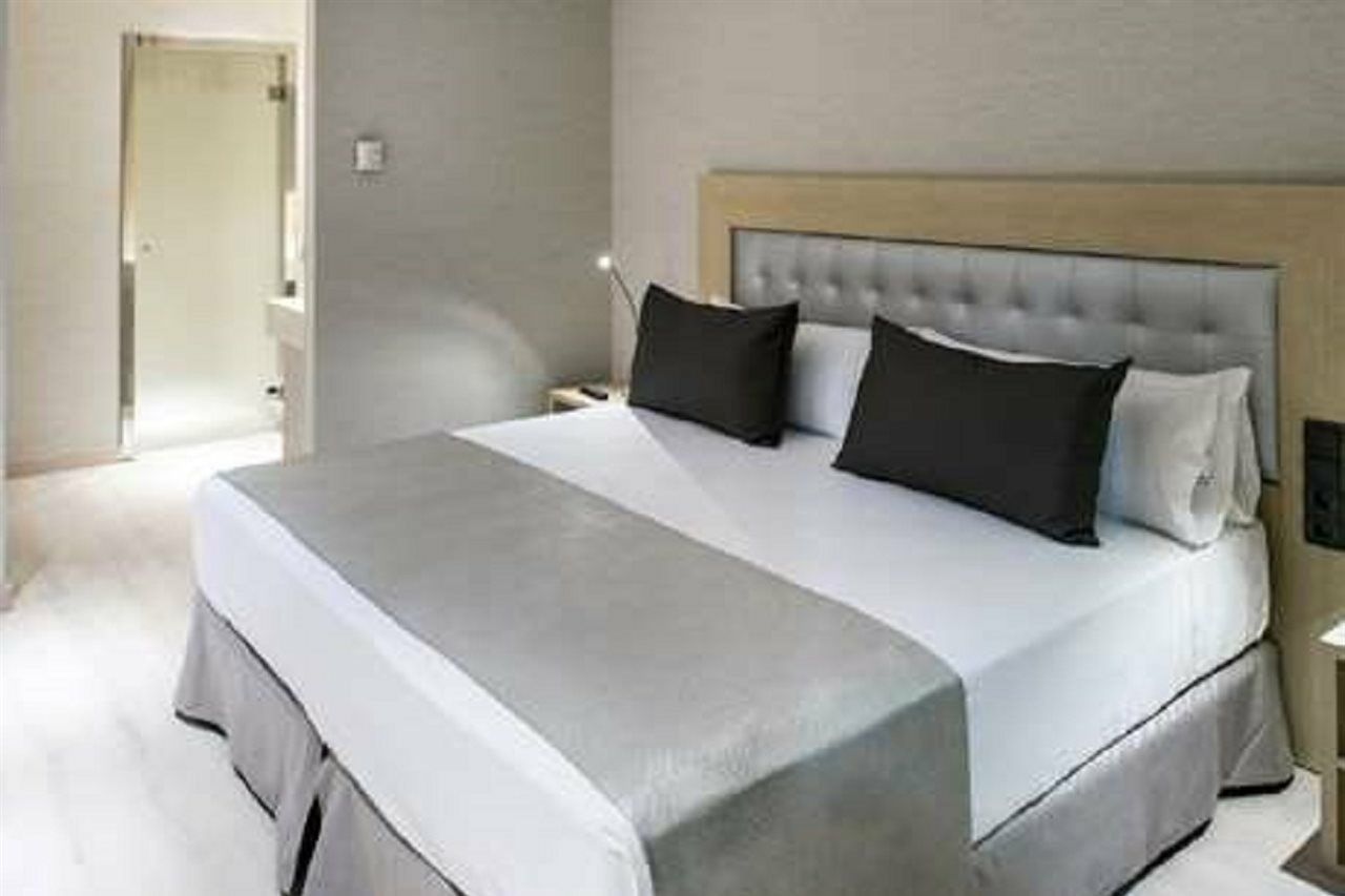 Catalonia Sagrada Familia Hotel Barcelona Bagian luar foto